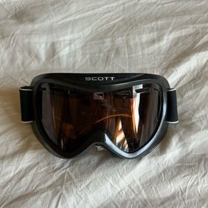 Women’s Black Ski Goggles
